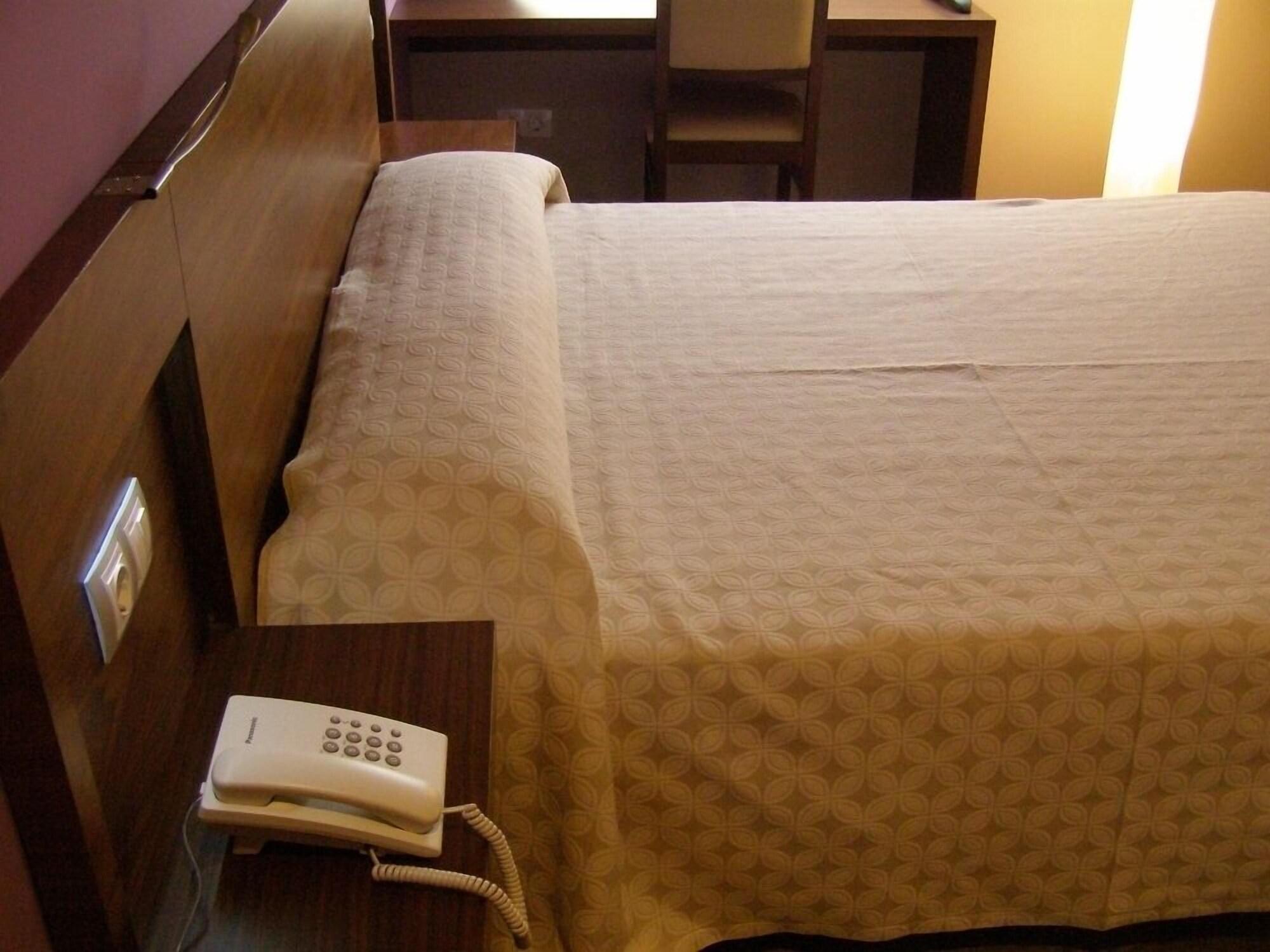 Hotel Corona De Galicia Valga Dış mekan fotoğraf