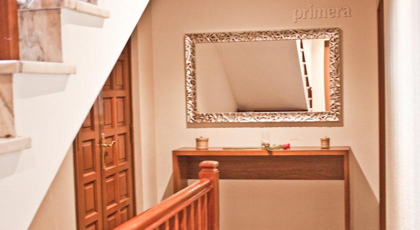 Hotel Corona De Galicia Valga Dış mekan fotoğraf
