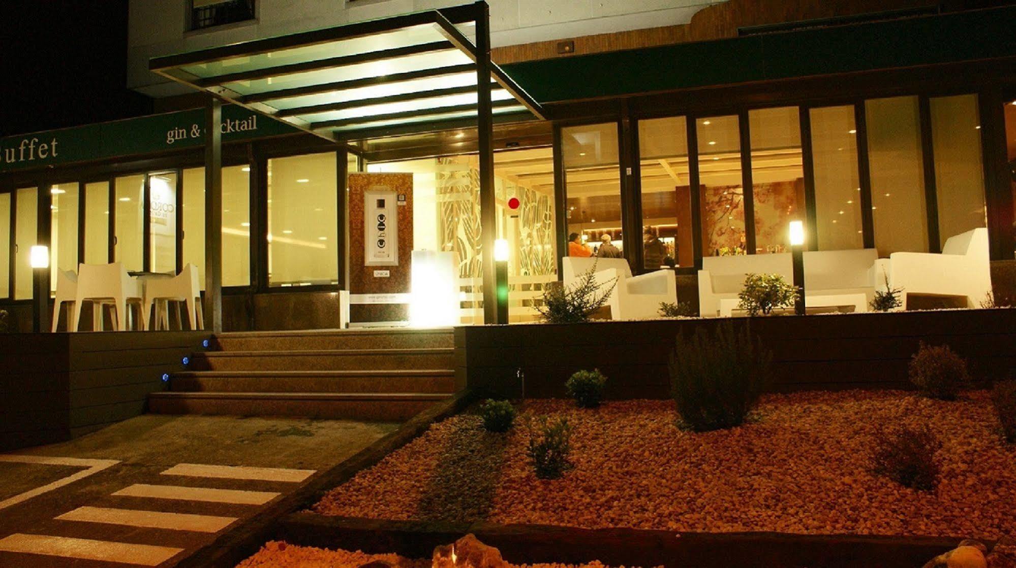 Hotel Corona De Galicia Valga Dış mekan fotoğraf